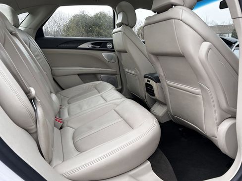 Used 2019 Lincoln MKZ Reserve w/ Luxury Package image 14