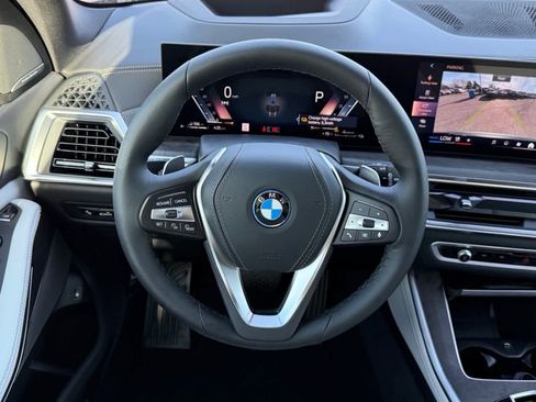 New 2026 BMW X5 xDrive50e image 16