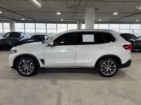 Used 2024 BMW X5 sDrive40i w/ Parking Assistance Package RWD image 5