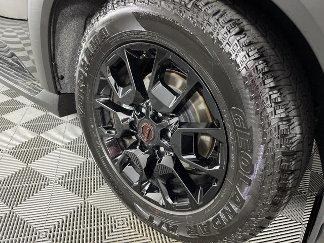 Used 2026 Nissan Armada PRO-4X AWD/4WD image 11