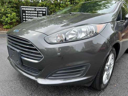 Used 2019 Ford Fiesta SE FWD image 3