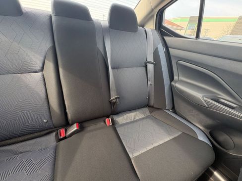 Used 2025 Nissan Versa SV image 35