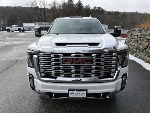 Used 2024 GMC Sierra 2500 Denali w/ Denali Reserve Package image 4