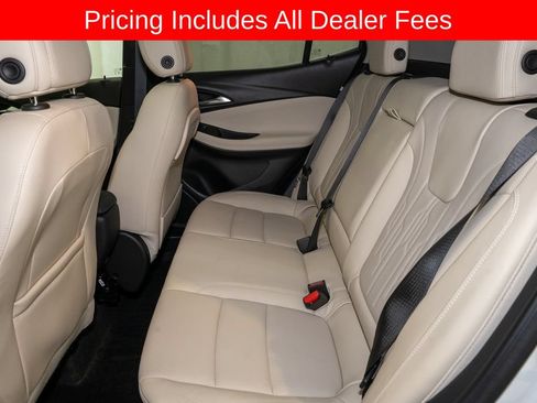 Used 2025 Buick Encore GX Avenir w/ Avenir Convenience Package FWD image 9