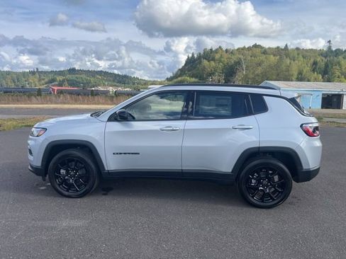 New 2026 Jeep Compass Latitude w/ Quick Order Package 29K image 8