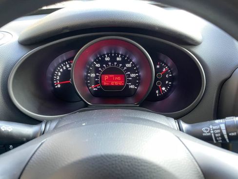 Used 2016 Kia Soul FWD image 12