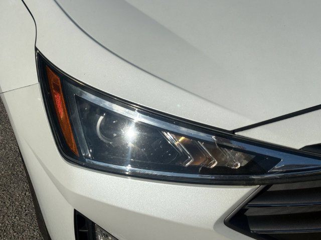 Used 2020 Hyundai Elantra SEL w/ Cargo Package (C1) FWD image 9