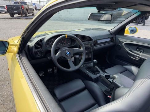 Used 1996 BMW M3 Coupe image 19