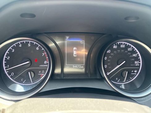 Used 2022 Toyota Camry SE w/ Carpet Mat Package (TMS) FWD image 28