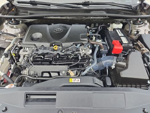Used 2023 Toyota Camry SE image 31