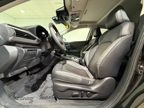 Used 2025 Subaru Crosstrek 2.5i Limited w/ Crosstrek Mirror Package AWD/4WD image 13