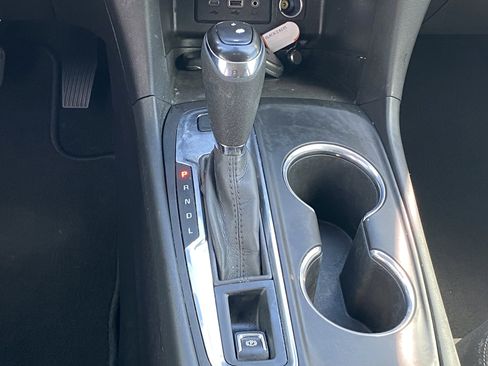 Used 2020 Chevrolet Equinox LS image 21