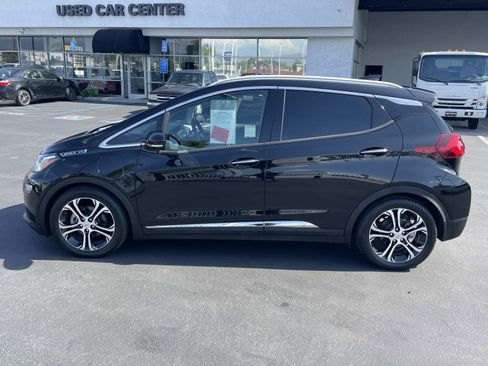 Used 2019 Chevrolet Bolt Premier w/ Infotainment Package image 7