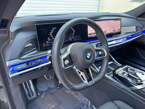 Used 2023 BMW 740i w/ Executive Package RWD image 15