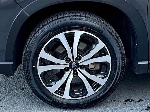 Certified 2021 Subaru Forester Limited image 17