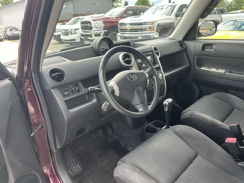 Used 2006 Scion xB FWD image 13