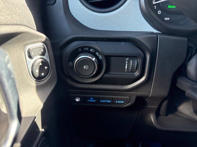 Certified 2024 Jeep Wrangler Unlimited AWD/4WD image 14
