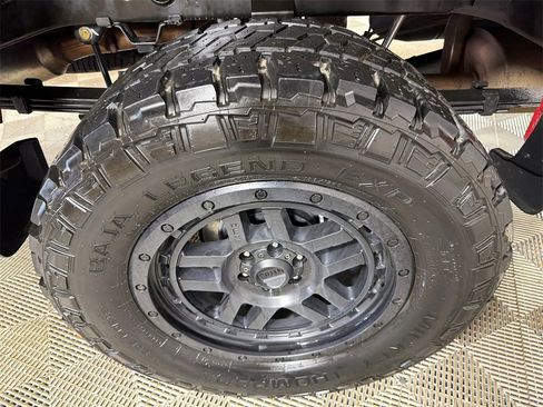 Used 2022 Nissan Frontier S w/ Technology Package image 17