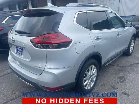 Used 2018 Nissan Rogue SV w/ Sun & Sound Touring Package AWD/4WD image 3