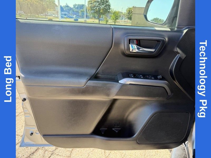 Used 2021 Toyota Tacoma TRD Sport w/ Technology Package AWD/4WD image 19