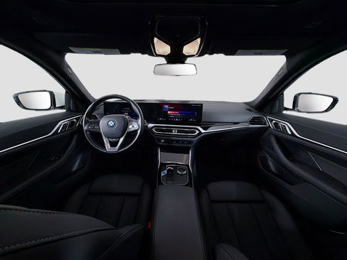 Used 2024 BMW i4 xDrive40i image 9