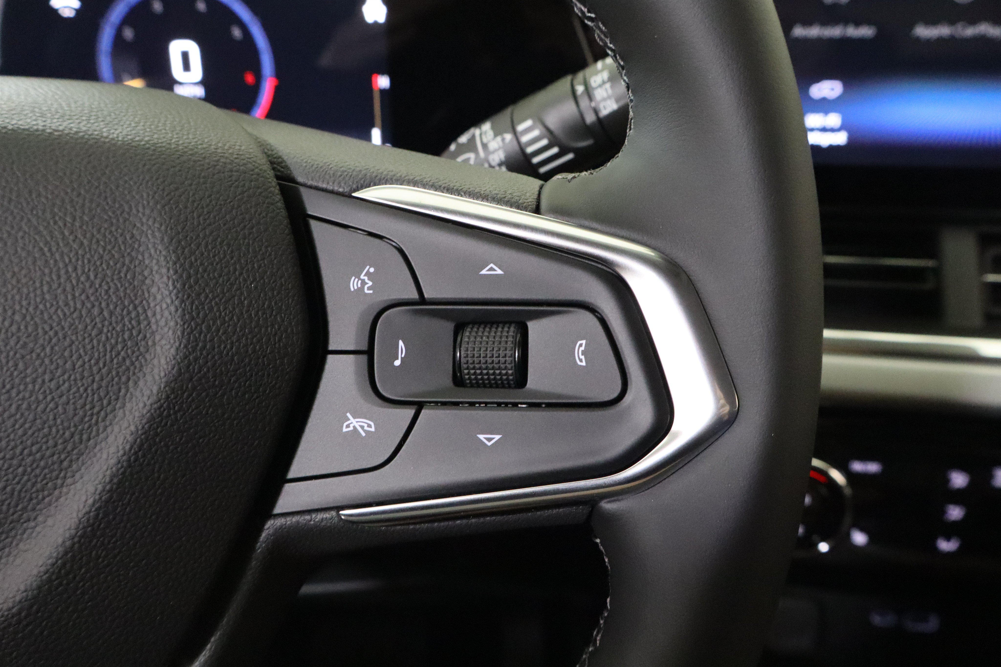 New 2026 Chevrolet Trax LT w/ Driver Confidence Package FWD image 29