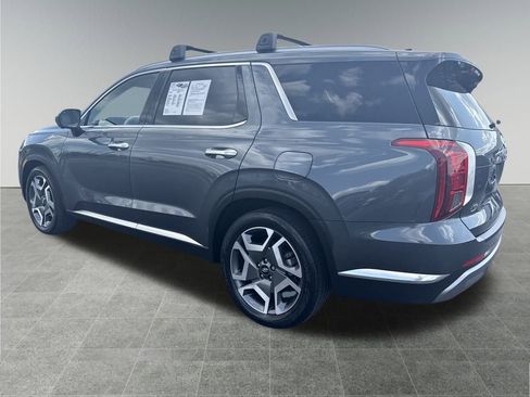 Used 2023 Hyundai Palisade Limited image 3
