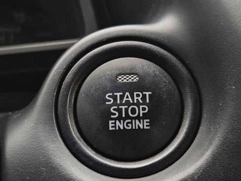 Used 2018 MAZDA MAZDA3 Touring image 21