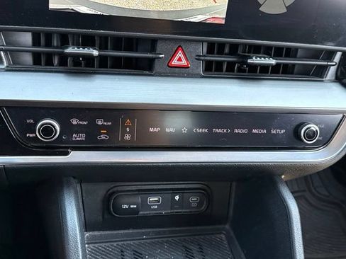 Certified 2023 Kia Sportage EX AWD/4WD image 25