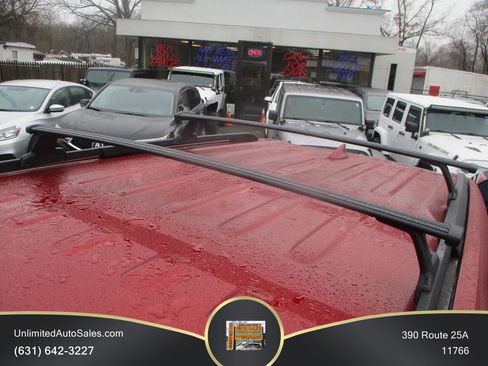 Used 2020 Chevrolet Traverse LT AWD/4WD image 14