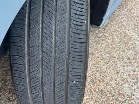 Used 2025 Nissan Sentra SR image 30