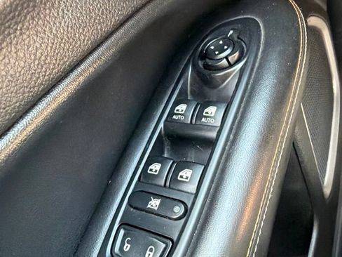 Used 2018 Jeep Compass Sport FWD image 10