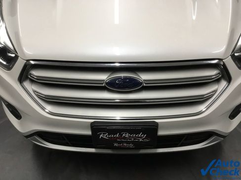 Used 2019 Ford Escape Titanium image 19