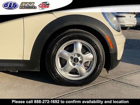 Used 2010 MINI Cooper Clubman Hardtop image 8