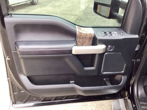 Used 2018 Ford F250 Lariat w/ Lariat Ultimate Package image 17