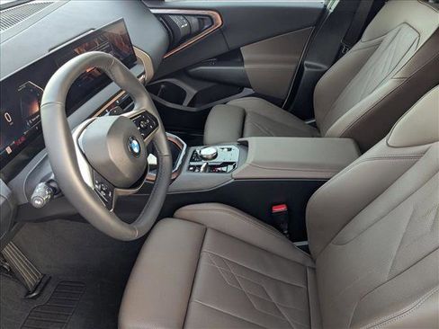 Used 2025 BMW X3 xDrive30i w/ Premium Package image 15