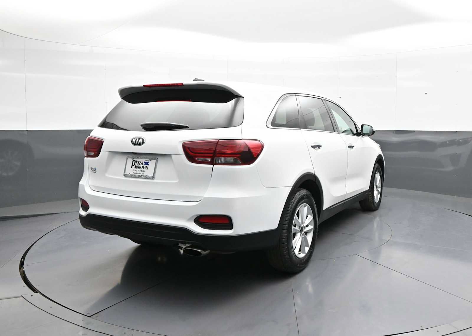 Used 2020 Kia Sorento FWD V6 image 6