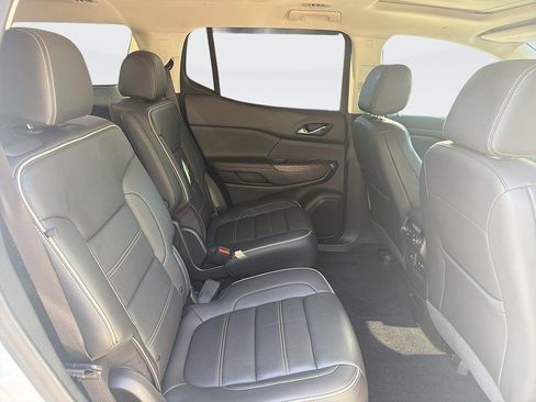 Used 2022 GMC Acadia Denali w/ Denali Ultimate Package AWD/4WD image 30