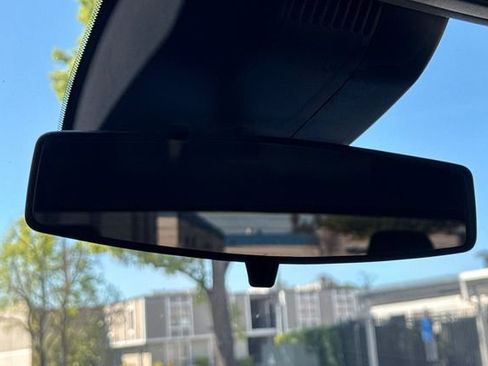 Used 2025 GMC Sierra 1500 Elevation image 25