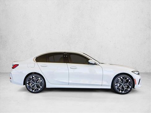 New 2025 BMW 330i xDrive Sedan w/ Premium Package AWD/4WD image 4