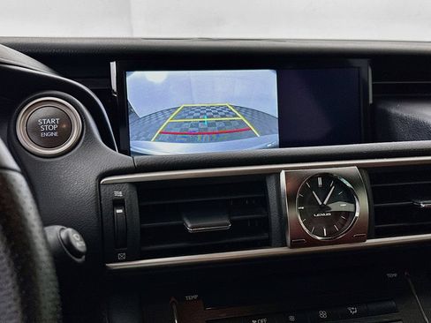 Used 2018 Lexus IS 350 AWD image 19