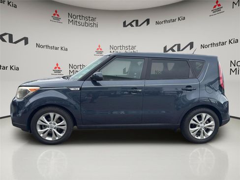 Used 2015 Kia Soul + FWD image 3