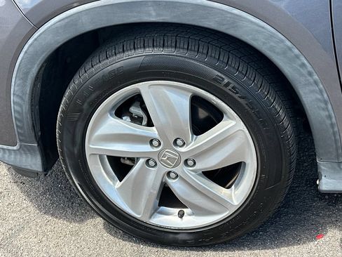 Used 2019 Honda HR-V EX-L image 11