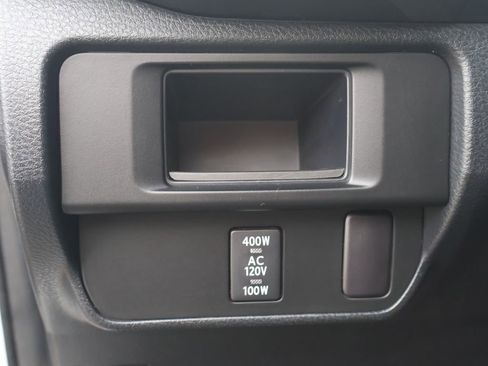 Used 2017 Toyota Tacoma TRD Sport w/ Premium & Technology Package image 19