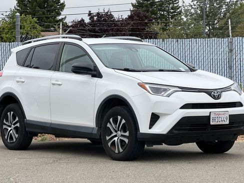Used 2017 Toyota RAV4 LE w/ Carpet Mat Package FWD image 7