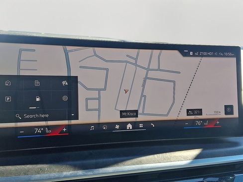 Used 2024 BMW X5 sDrive40i w/ Premium Package image 18