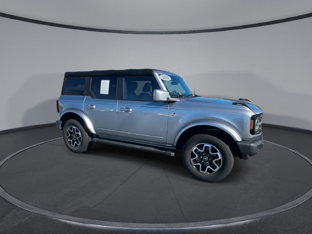 Used 2022 Ford Bronco Outer Banks AWD/4WD image 2