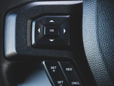 Used 2015 Ford F150 XL w/ Equipment Group 101A Mid image 8