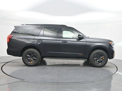 New 2026 Ford Expedition Tremor image 6
