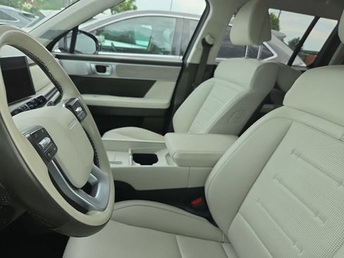 Used 2025 Hyundai Santa Fe Calligraphy AWD/4WD image 6